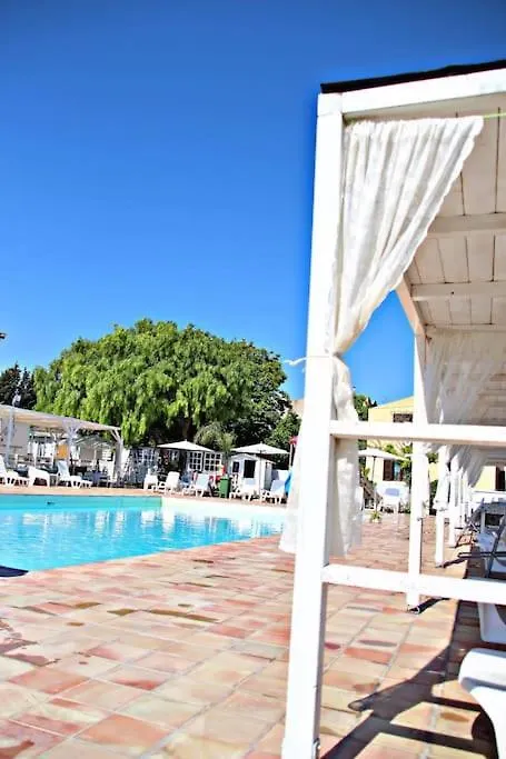 Brunello Con Veranda E Piscina Condivisa Santa Lucia  Appartement Santa Lucia (Sicily)