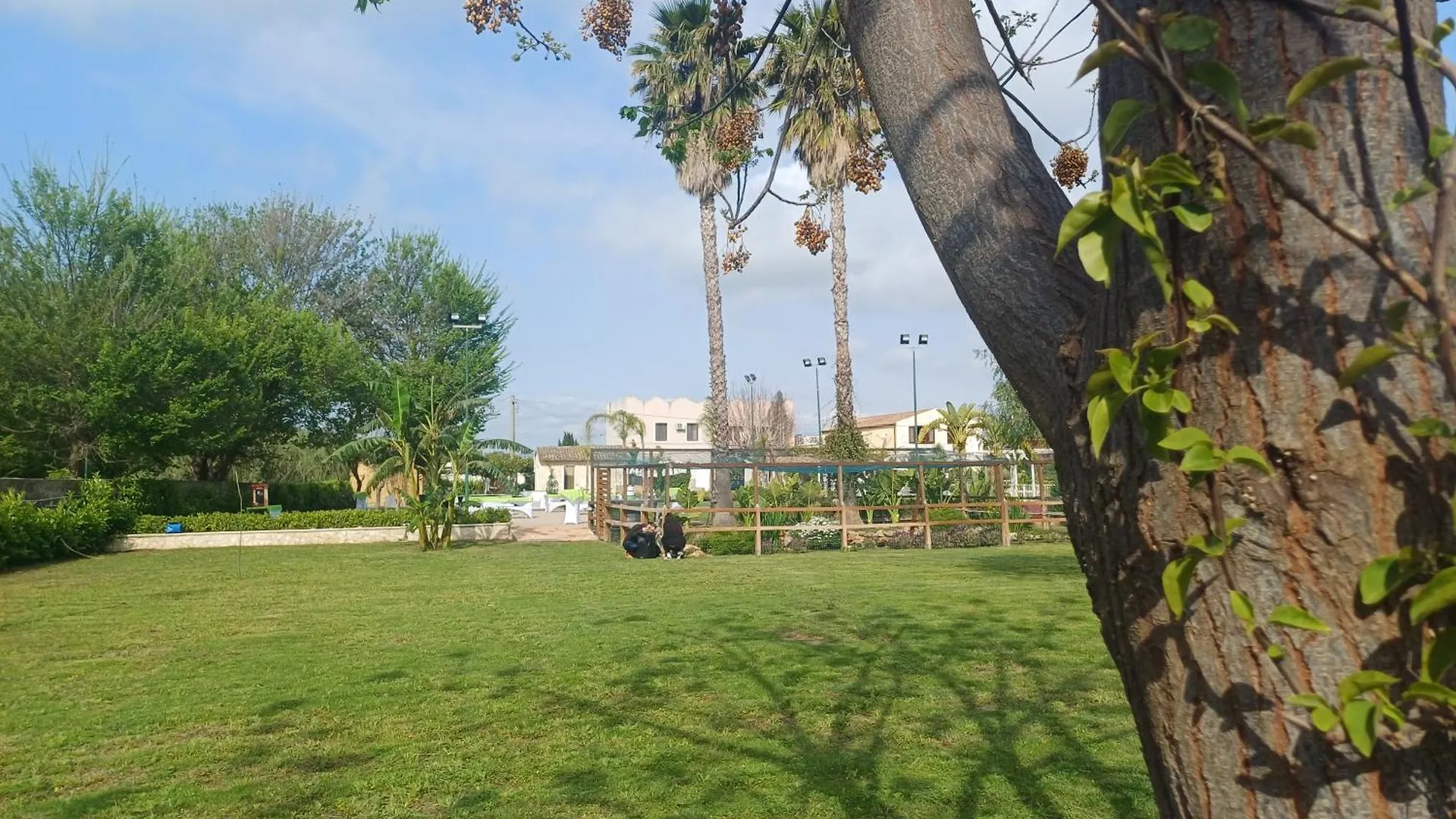 Brunello Con Veranda E Piscina Condivisa Santa Lucia  Apartment Santa Lucia (Sicily)